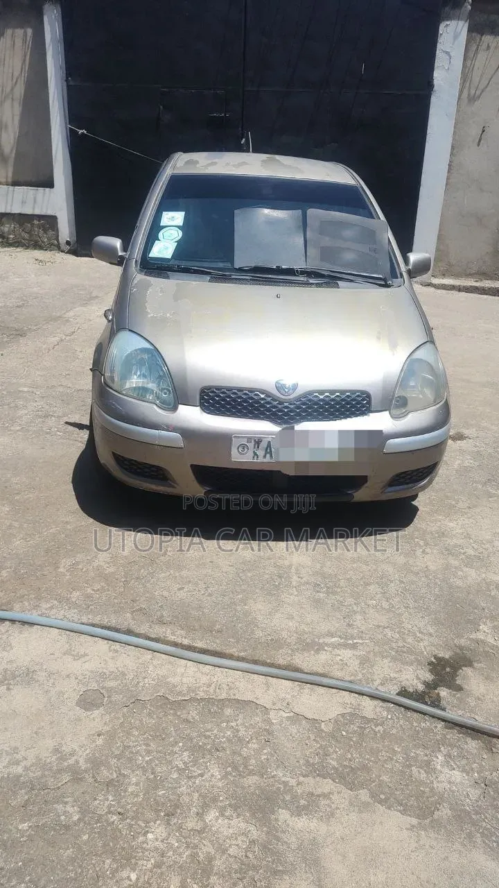Toyota Vitz 2004