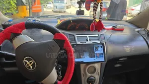 Toyota Yaris 2006