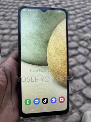 Samsung Galaxy A12 Nacho 64 GB Black