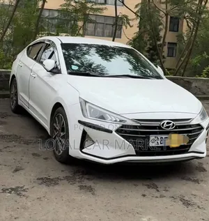 Hyundai Avante 2020 White