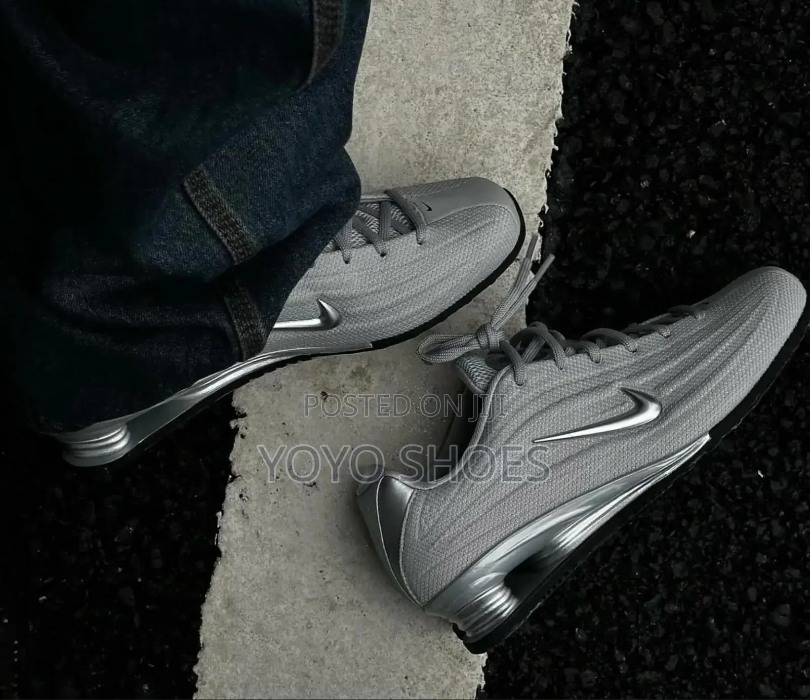 Nike Shox Z Metallic Silver /Black Unisex Fashion Sneaker