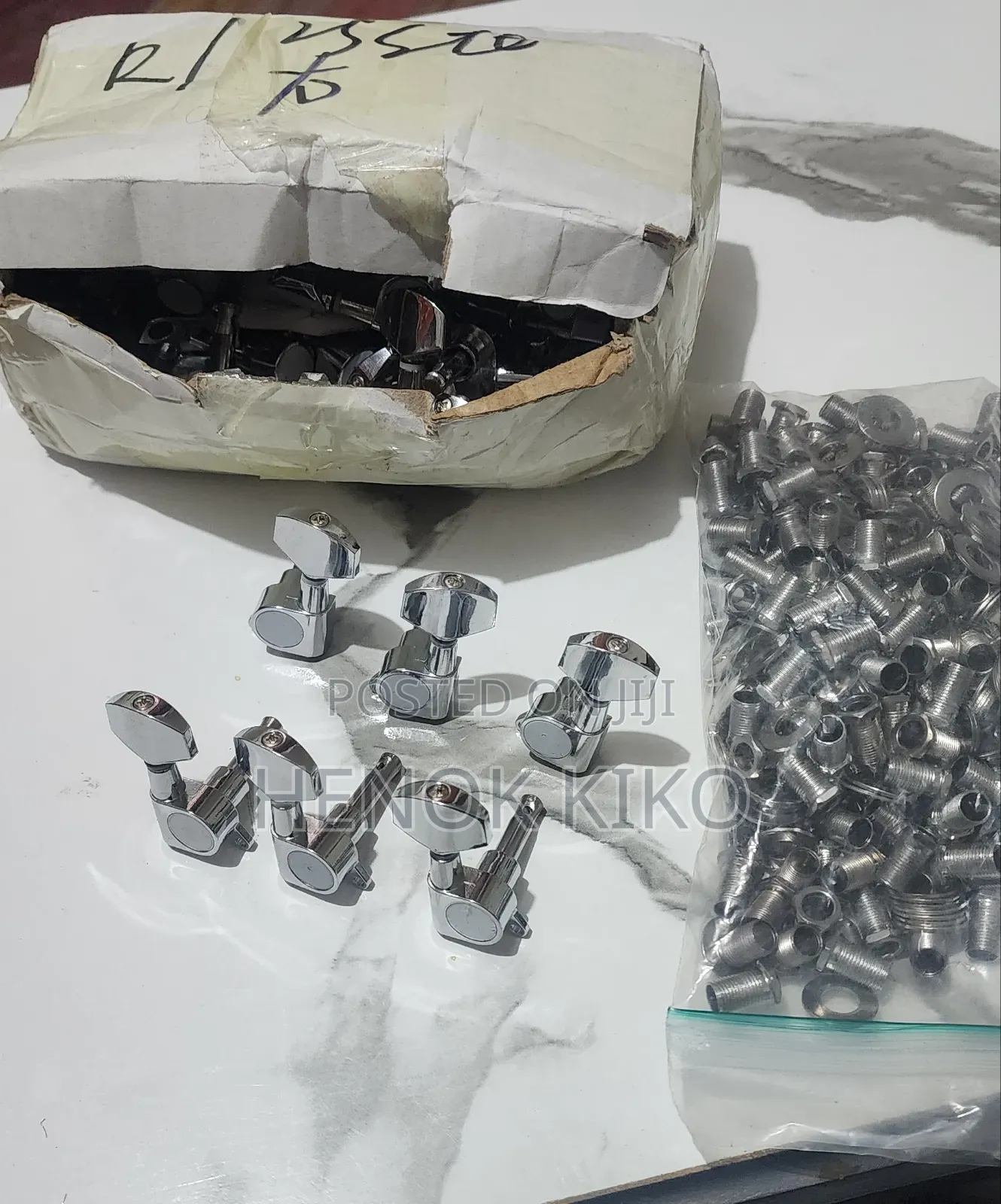 Guitar Tuning Machine