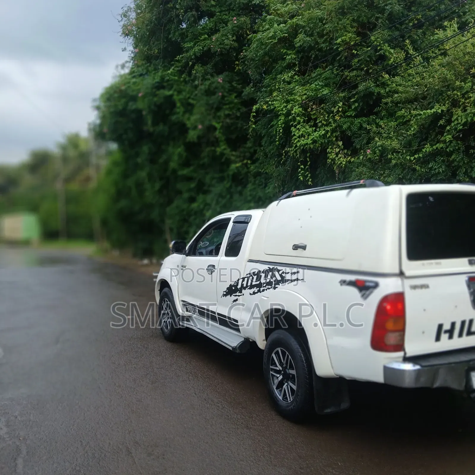 Toyota Hilux 2010 White