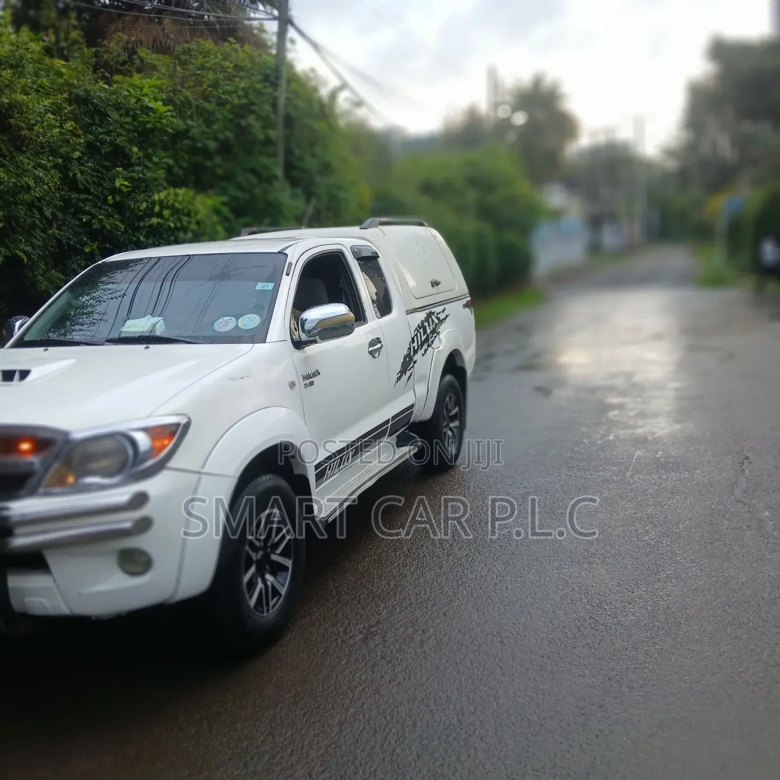 Toyota Hilux 2010 White