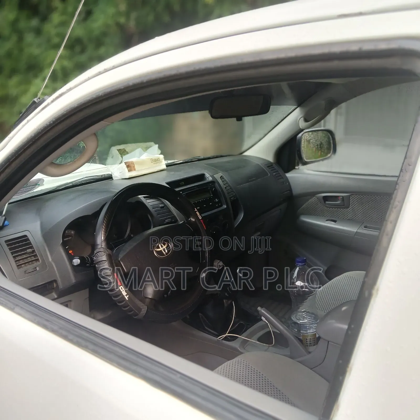 Toyota Hilux 2010 White