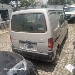 Suzuki Eeco 2025 Silver