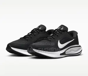 Nike Journey Run Trainers Sneakers – New Arrival