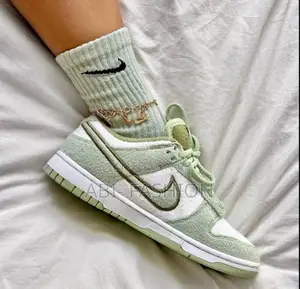 Nike Dunk Low SE Fleece Pack Honeydew Shoes – New Arrival