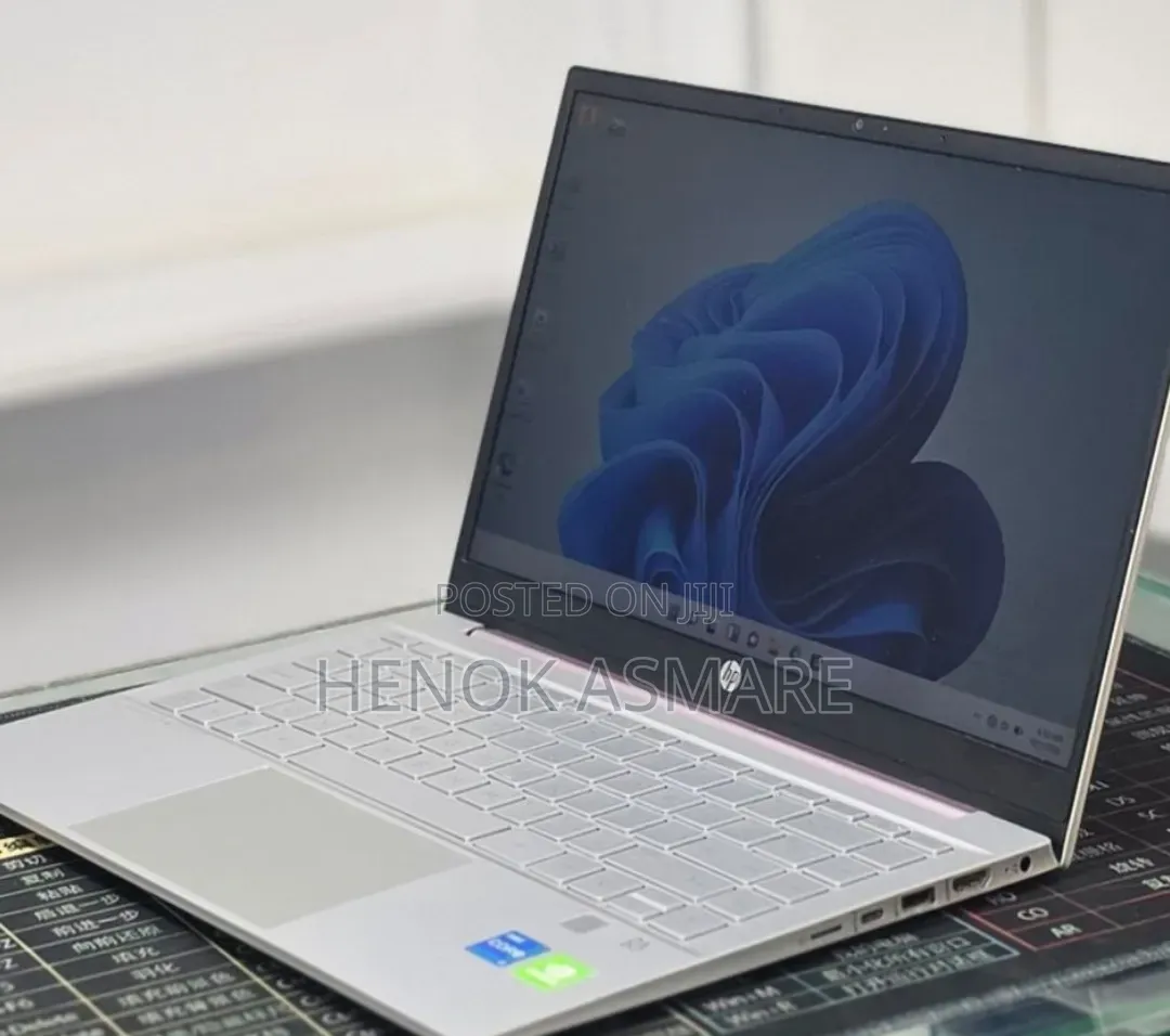 New Laptop HP Pavilion 14 16GB Intel Core i5 SSD 512GB