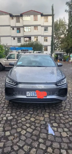 BYD E2 43 kWh 94 hp FWD 2024 Gray