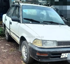Toyota Corolla 1.3 Hatchback 1988 White