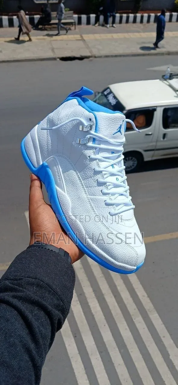 የወንድ ጫማ Jordan 12