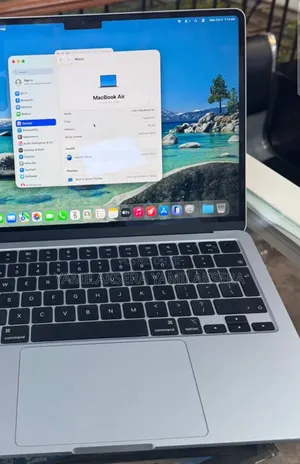 New Laptop Apple MacBook Air 2025 M4 16GB Apple M4 SSD 256GB