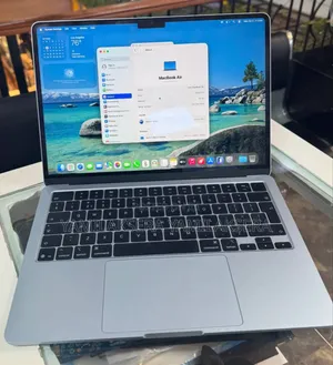 New Laptop Apple MacBook Air 2025 M4 16GB Apple M4 SSD 256GB