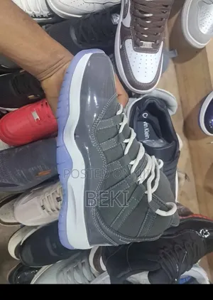 Air Jordan 11