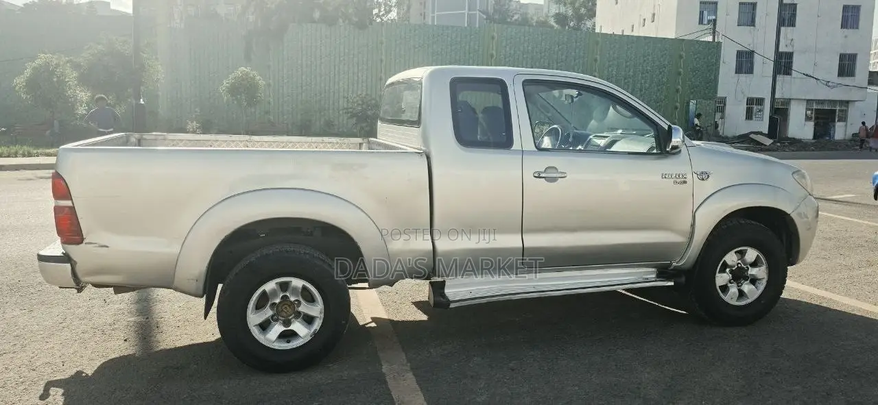 Toyota Hilux 2008 Silver