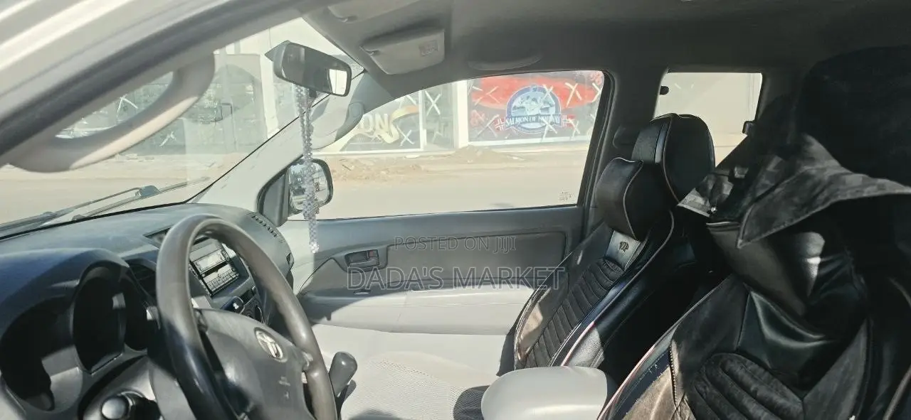 Toyota Hilux 2008 Silver