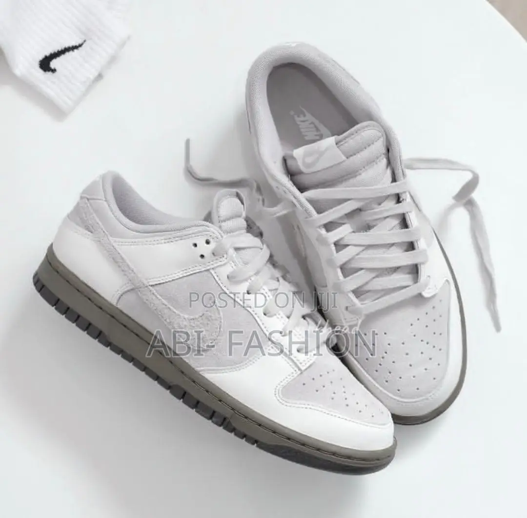 Nike Dunk Low SE "Ironstone" – New Arrival