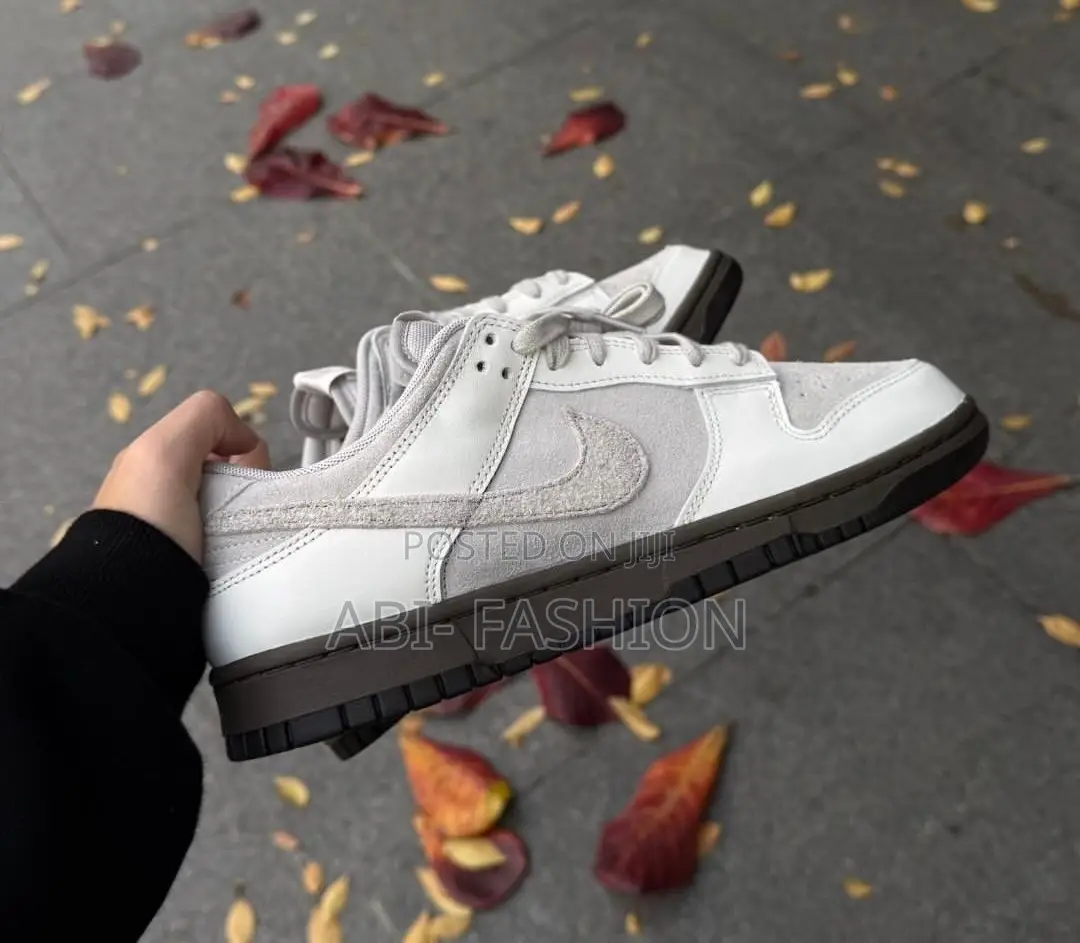 Nike Dunk Low SE "Ironstone" – New Arrival