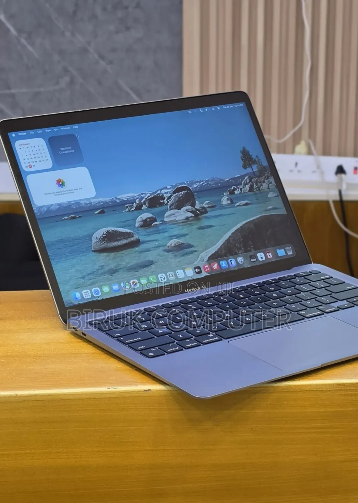New Laptop Apple MacBook Air 2020 M1 8GB Apple M1 SSD 256GB