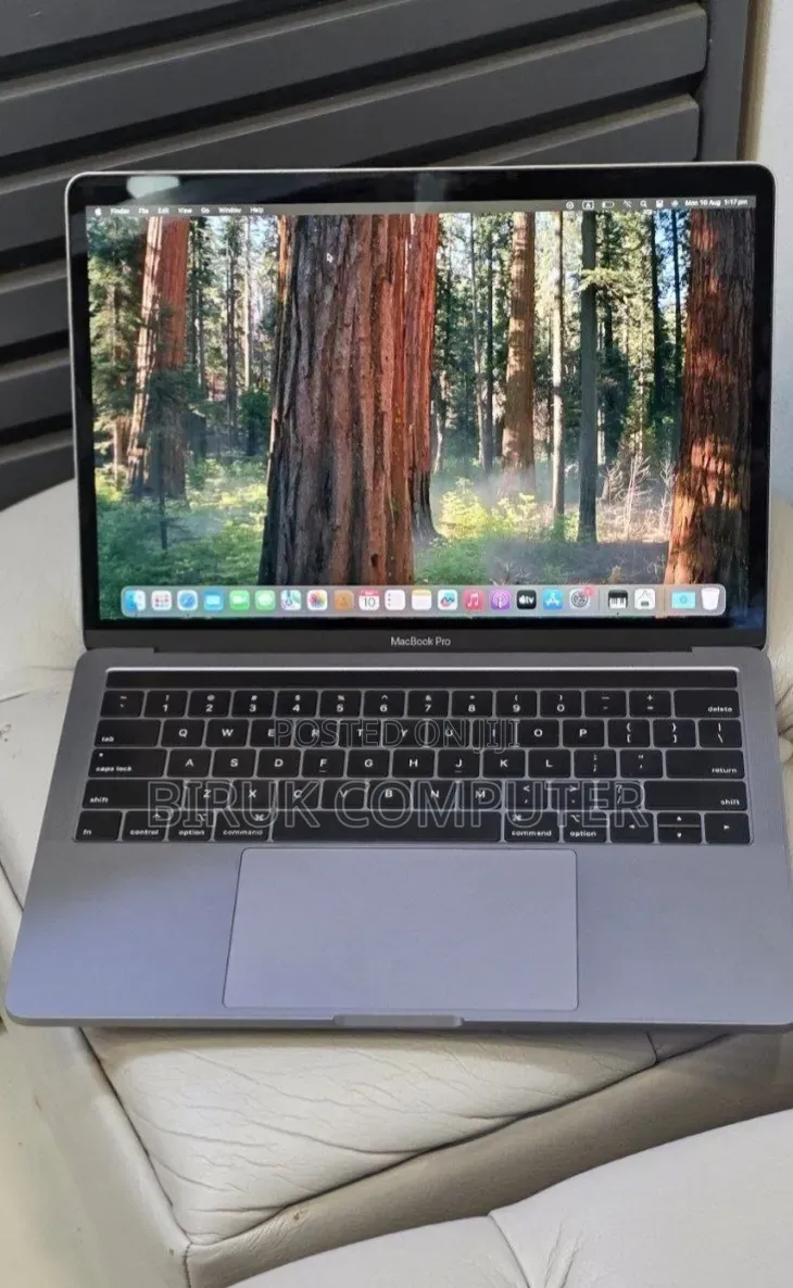 New Laptop Apple MacBook Pro 2019 16GB Intel Core i7 SSD 512GB