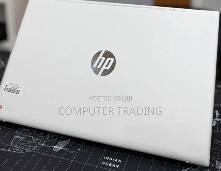 New Laptop HP Pavilion 17 16GB Intel Core i5 SSD 512GB