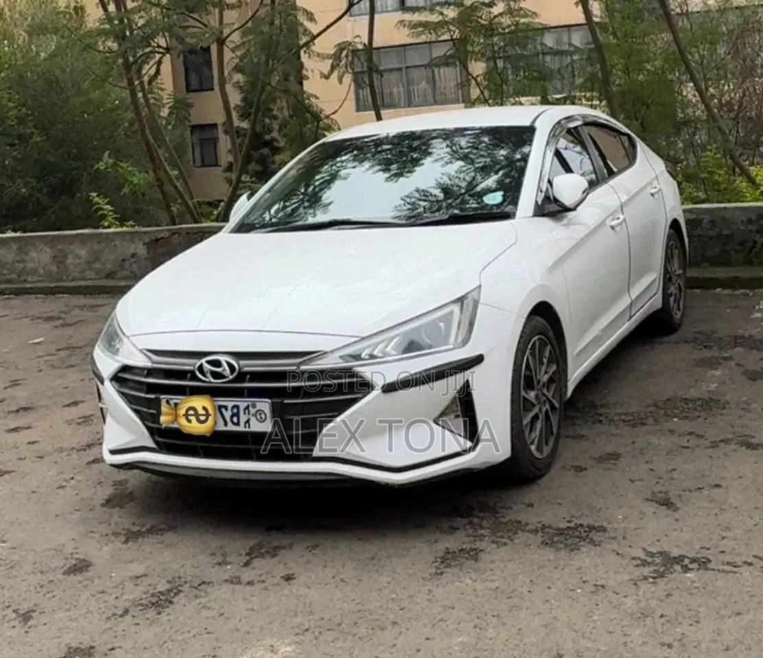 Hyundai Avante 2020 White