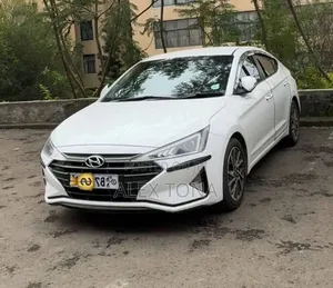 Hyundai Avante 2020 White