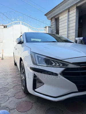 Hyundai Avante 2020 White