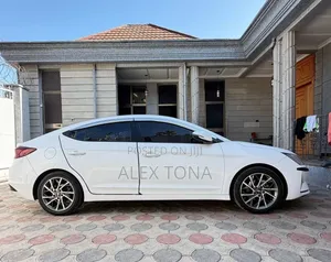 Hyundai Avante 2020 White