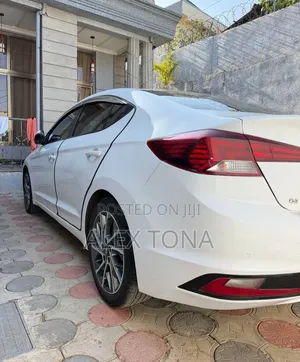 Hyundai Avante 2020 White