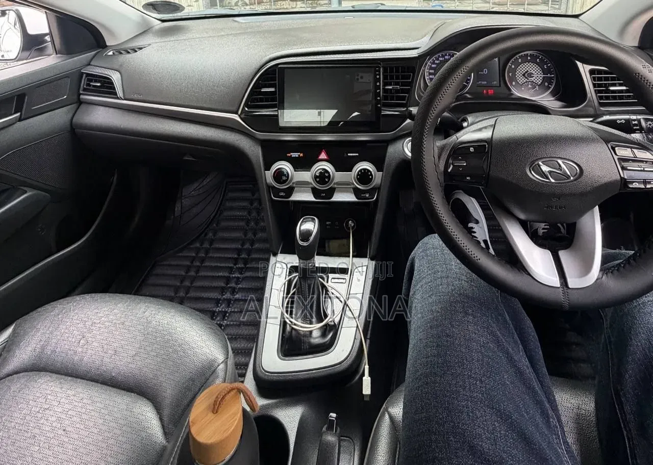 Hyundai Avante 2020 White