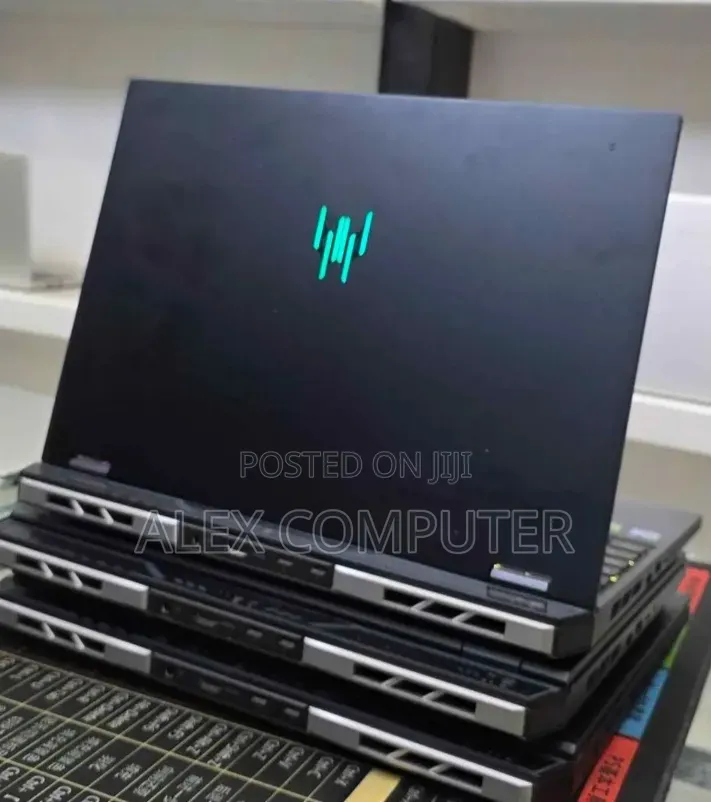 New Laptop Acer Predator Helios 300 16GB Intel Core i9 SSD 1T
