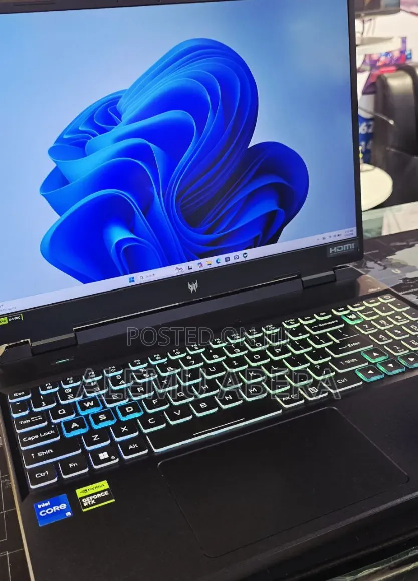 New Laptop Acer Predator Helios 300 16GB Intel Core i7 SSD 512GB