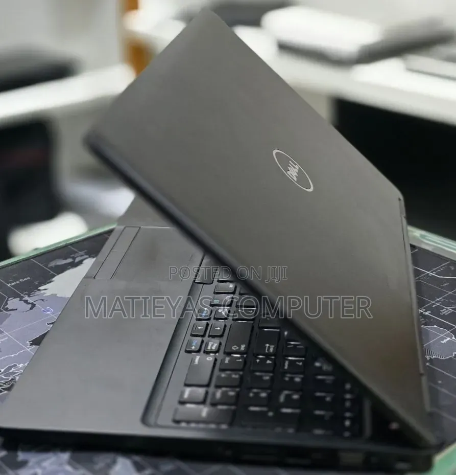 New Laptop Dell 8GB Intel Core i7 SSD 256GB