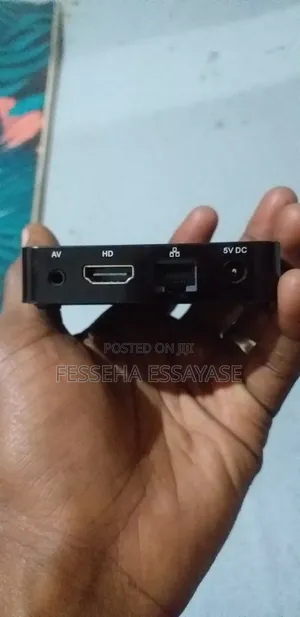 Q5 Smart TV Box