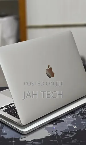 New Laptop Apple MacBook Pro 2019 32GB Intel Core i7 SSD 512GB