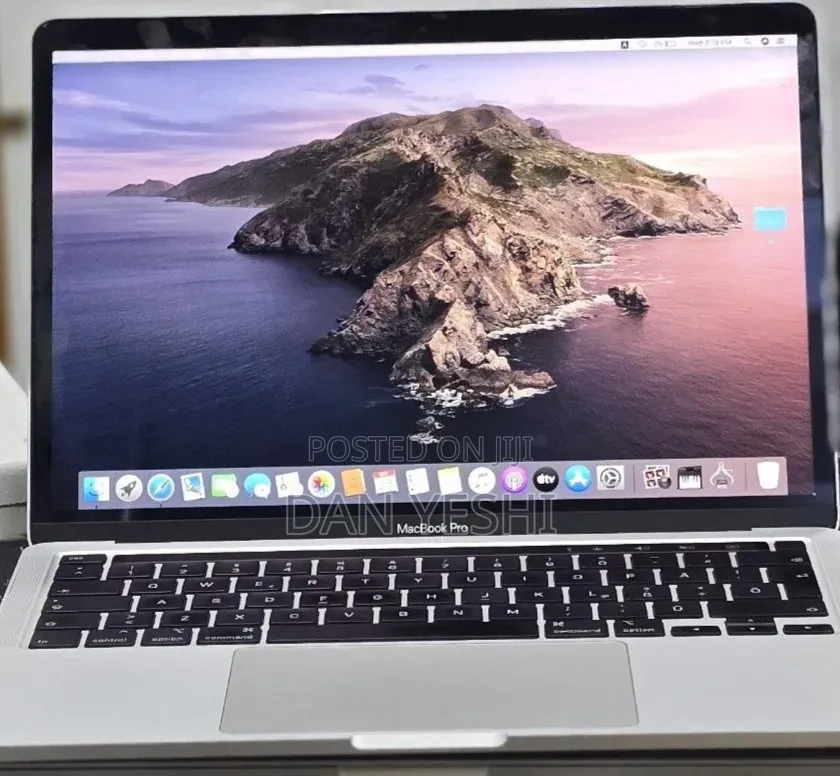 New Laptop Apple MacBook Pro 2020 32GB Intel Core i7 SSD 512GB