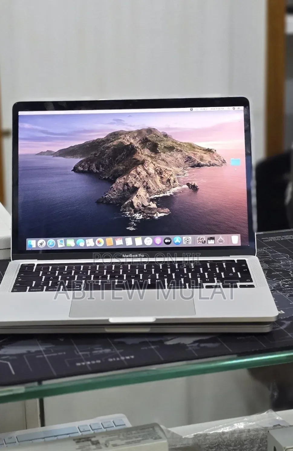 New Laptop Apple MacBook Pro 2020 32GB Intel Core i7 SSD 512GB