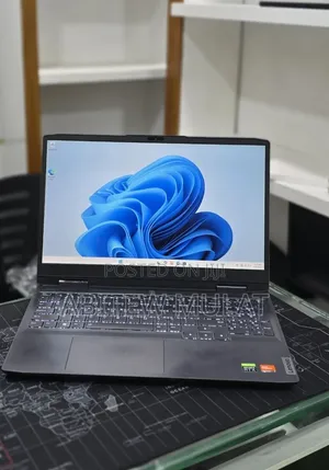 New Laptop Lenovo LOQ 15IRH8 16GB AMD Ryzen 7 SSD 512GB