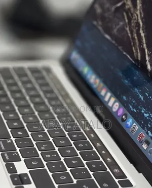 New Laptop Apple MacBook Air 2020 M1 32GB Intel Core i7 SSD 512GB