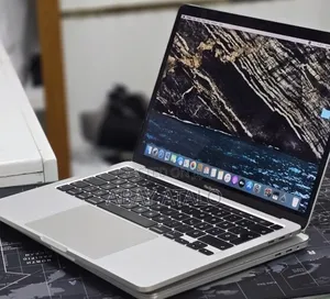 New Laptop Apple MacBook Air 2020 M1 32GB Intel Core i7 SSD 512GB