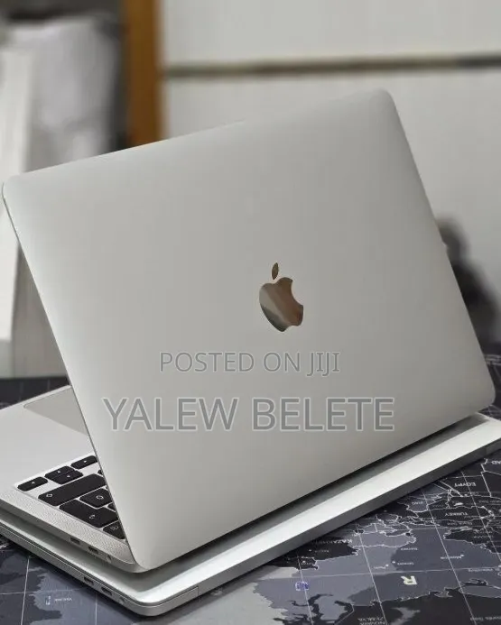 New Laptop Apple MacBook Pro 2015 16GB Intel Core i5 SSD 256GB