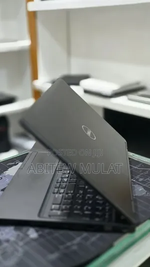 New Laptop Dell Latitude 15 3570 8GB Intel Core i7 SSD 256GB