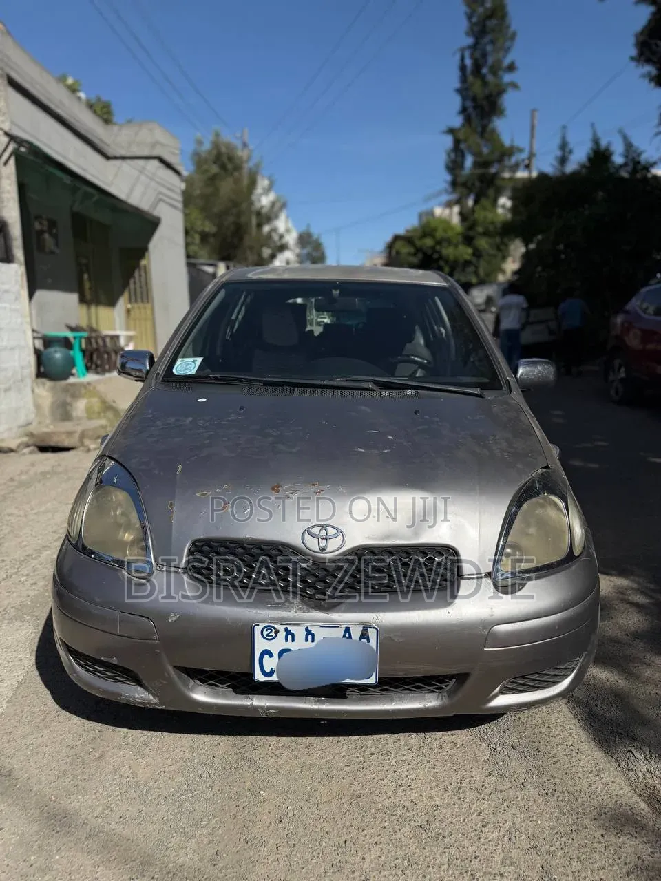 Toyota Vitz 2004 Silver