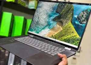 New Laptop HP Spectre 16GB Intel Core Ultra 7 SSD 1T