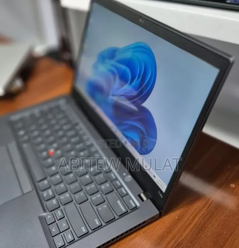 New Laptop Lenovo ThinkPad T14s Gen 2 16GB Intel Core i7 SSD 512GB