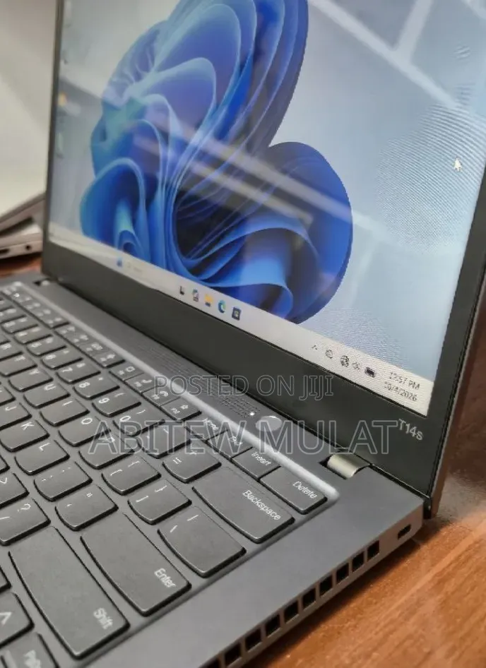 New Laptop Lenovo ThinkPad T14s Gen 2 16GB Intel Core i7 SSD 512GB
