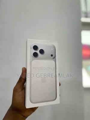 New Apple iPhone 17 Pro Max 256 GB Silver