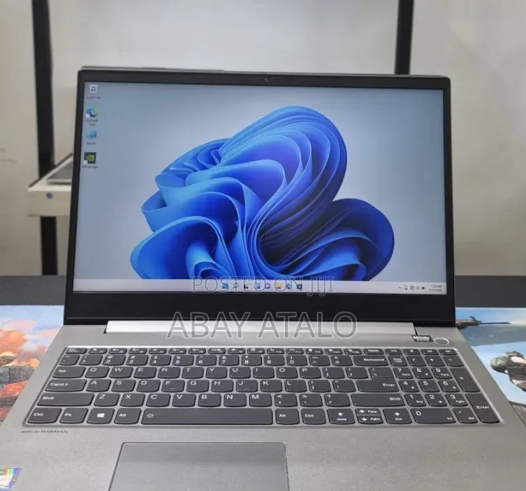 New Laptop Lenovo ThinkBook 15 16GB Intel Core i5 SSD 512GB